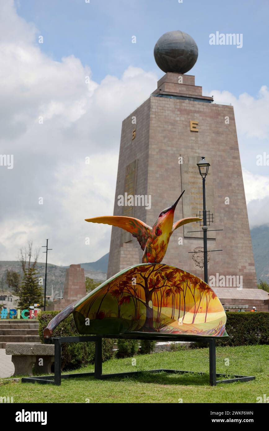 Quito, Ecuador - 22 marzo 2023: Il monumento alla linea equatoriale a Mitad del Mundo (centro del mondo), Quito, Ecuador. Foto Stock