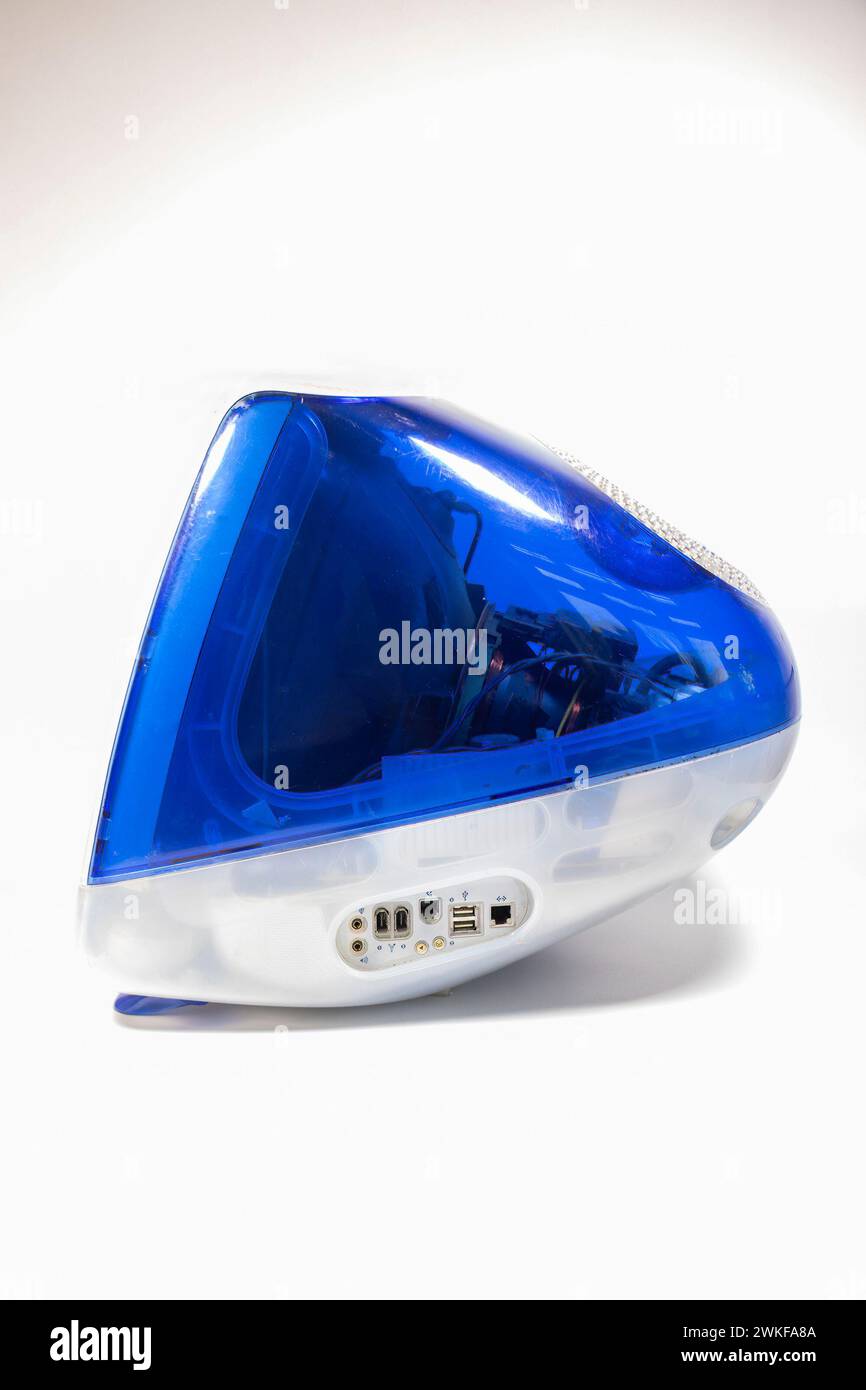 Vista posteriore vintage Classic in plastica trasparente blu indaco Apple G3 imac Foto Stock