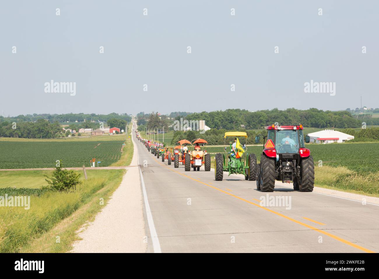 Il Great Eastern Iowa Tractorcade vicino Earlville, Iowa Foto Stock