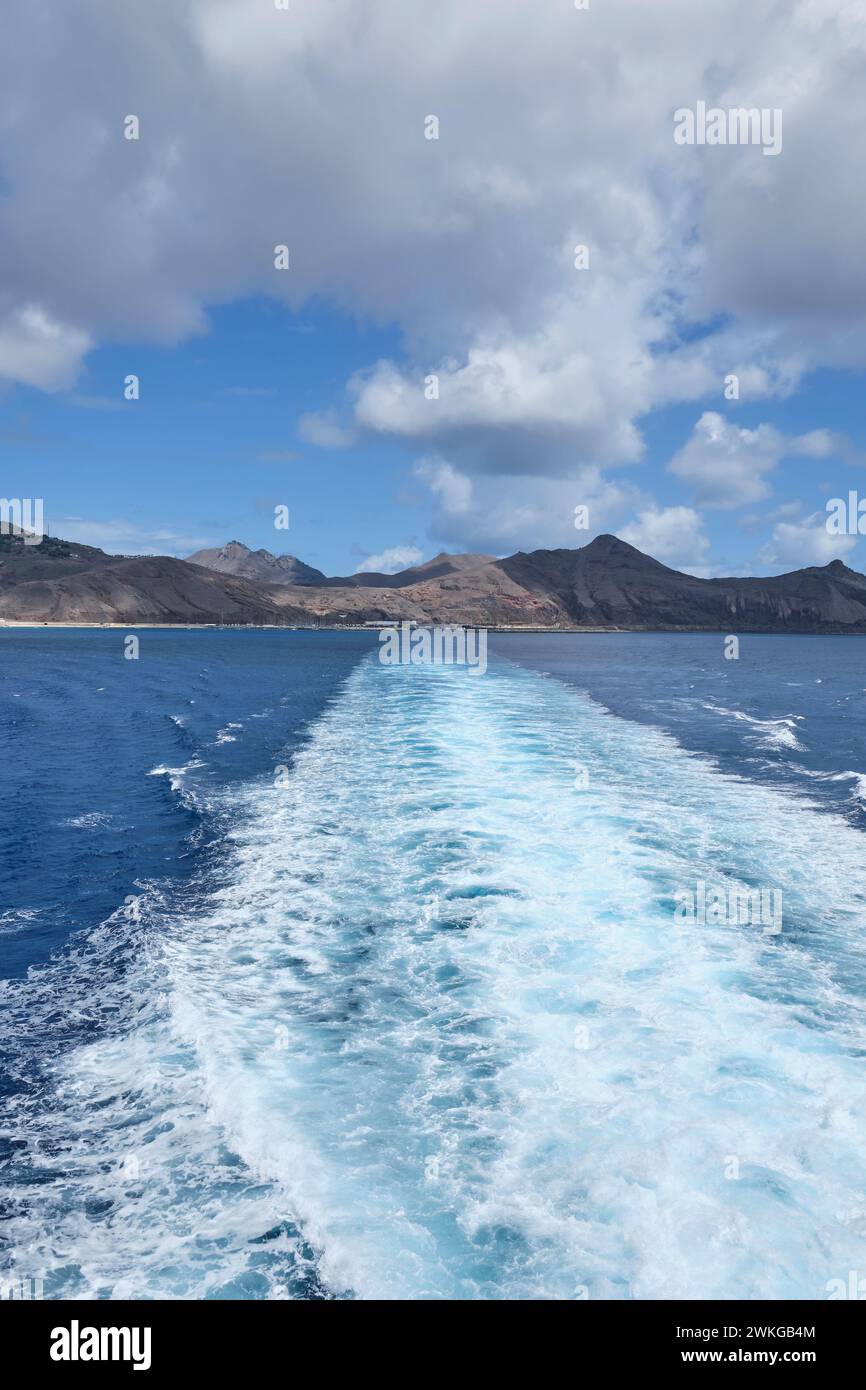 Gita in traghetto da Porto Santo all'isola di Madeira Foto Stock