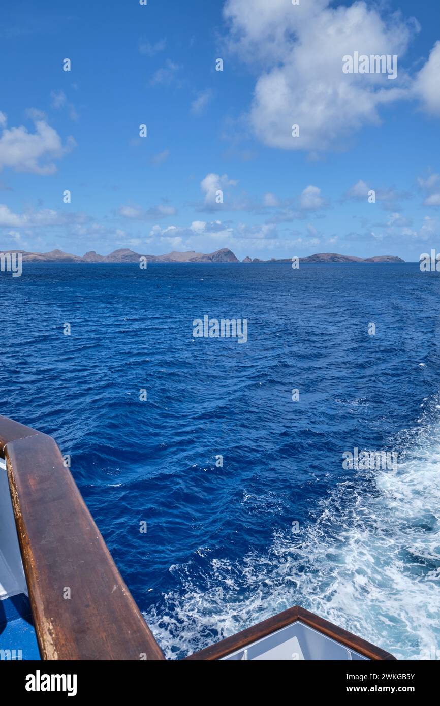 Gita in traghetto da Porto Santo all'isola di Madeira Foto Stock