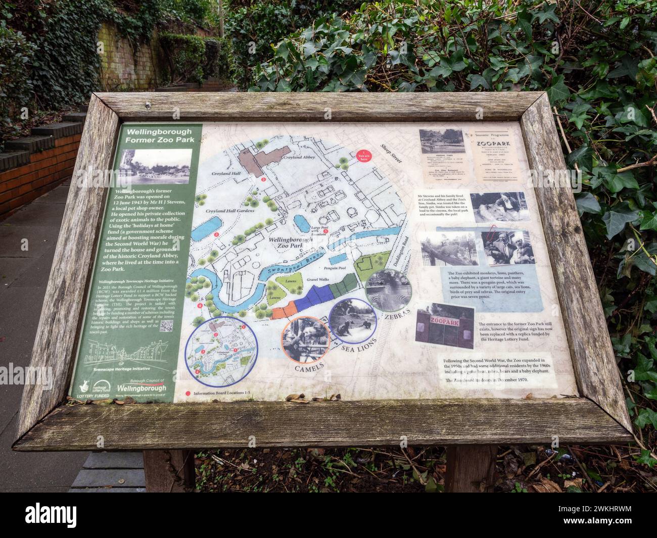 Informazioni per i visitatori e mappa dell'ex Zoo Park, Croyland Abbey, Wellingborough, Regno Unito Foto Stock