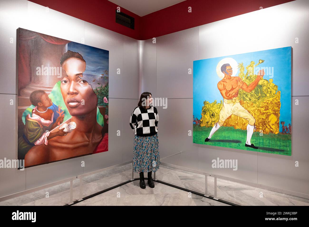 National Portrait Gallery, Londra, Regno Unito. 21 febbraio 2024. The Time is Always Now: Gli artisti Reframe the Black Figure mettono in mostra il lavoro di 22 artisti contemporanei della diaspora africana e mettono in evidenza il loro uso di figure per illuminare la ricchezza e la complessità della vita nera, dal 22 febbraio al 19 maggio 2024. Immagine (da l a r): Vedere attraverso il tempo 2, Titus Kaphar; St Bill Richmond, il terrore nero, Gotfried Donkor. Crediti: Malcolm Park/Alamy Live News Foto Stock