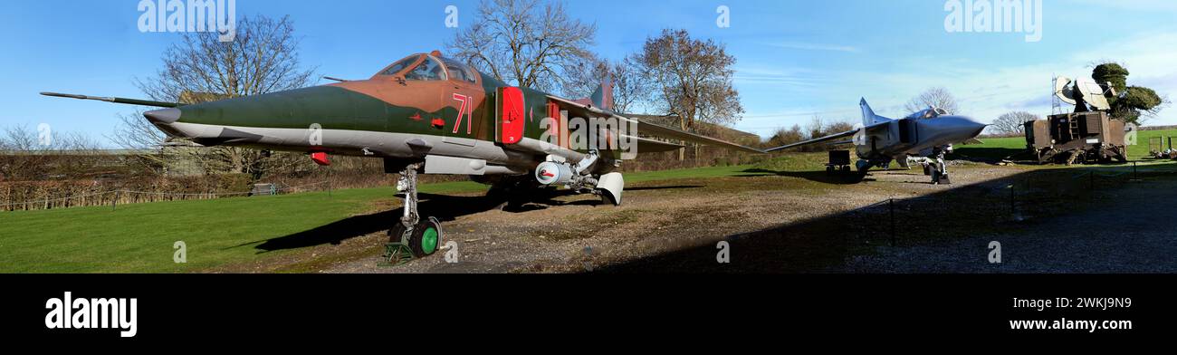 Il Mikoyan MIG-27 è un aereo da attacco al suolo a raggio variabile, originariamente costruito dall'ufficio di progettazione Mikoyan-Gurevich in Unione Sovietica Foto Stock