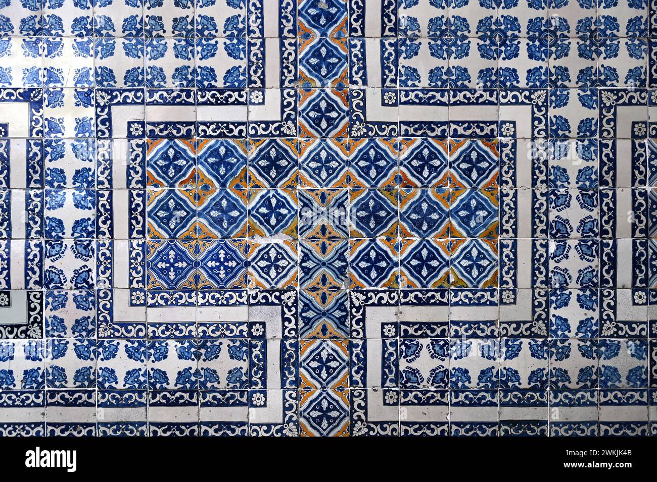 Piastrelle colorate alla Casa de los Azulejos nel centro storico di città del Messico Foto Stock