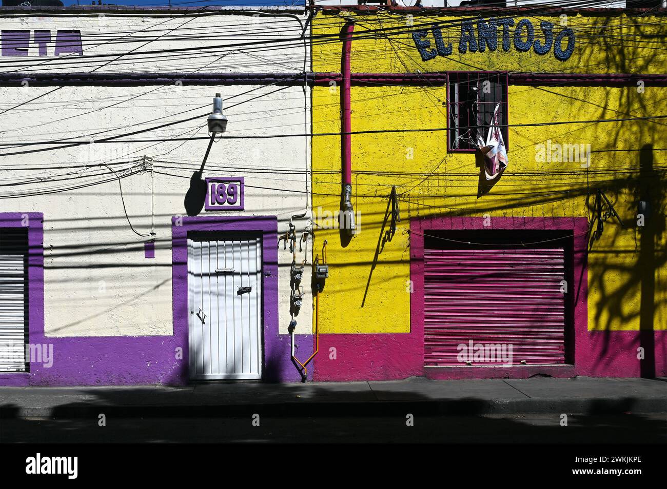 Bunte HŠuser im Stadtteil Cuauhtemoc, Mexiko Stadt Foto Stock