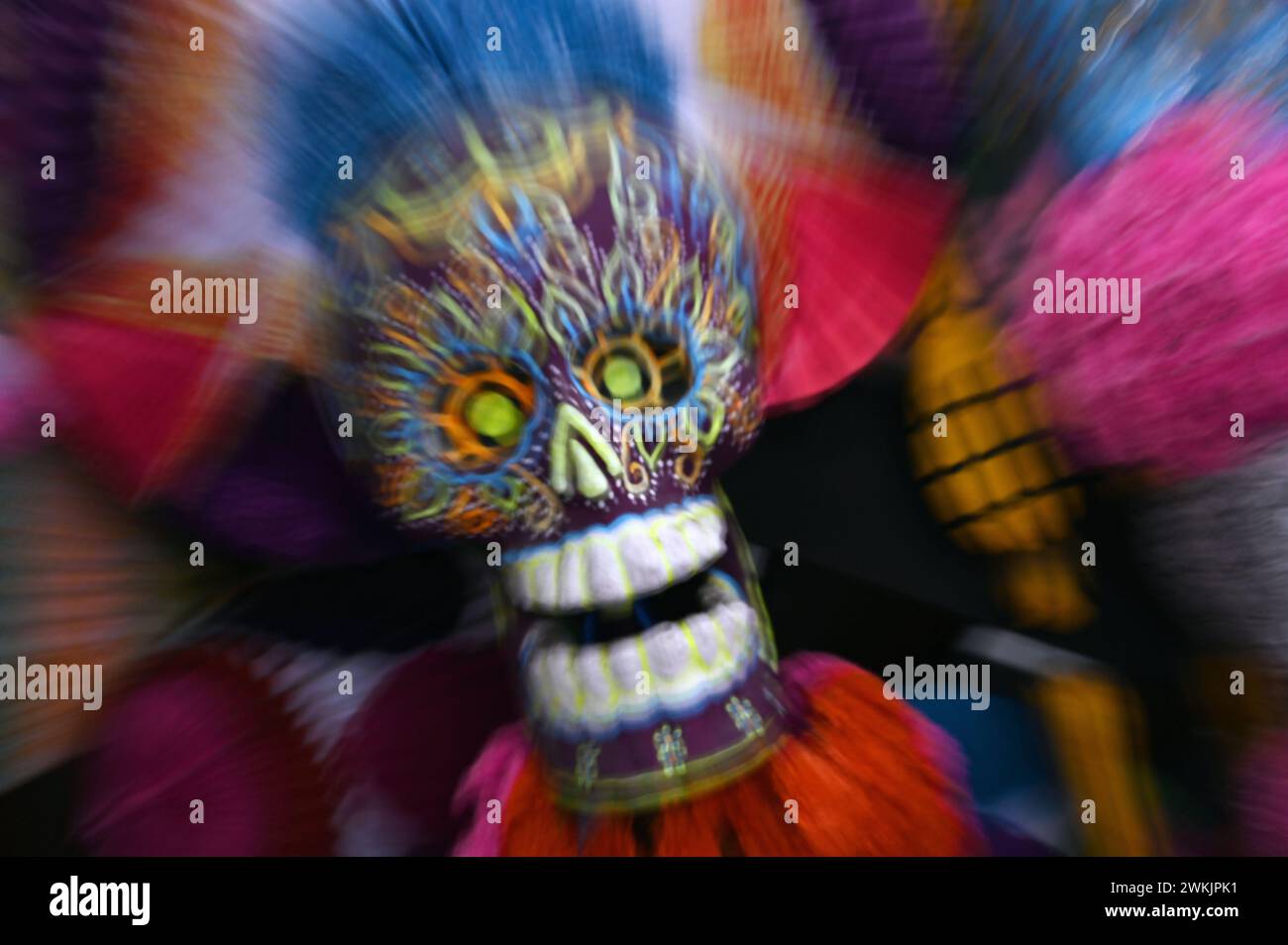 Bambole colorate con scheletro, Coyoacan, città del Messico Foto Stock