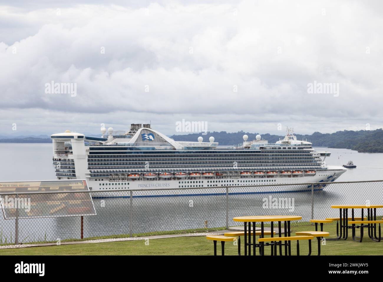 Principessa caraibica nel canale di Panama del lago Gatun Foto Stock