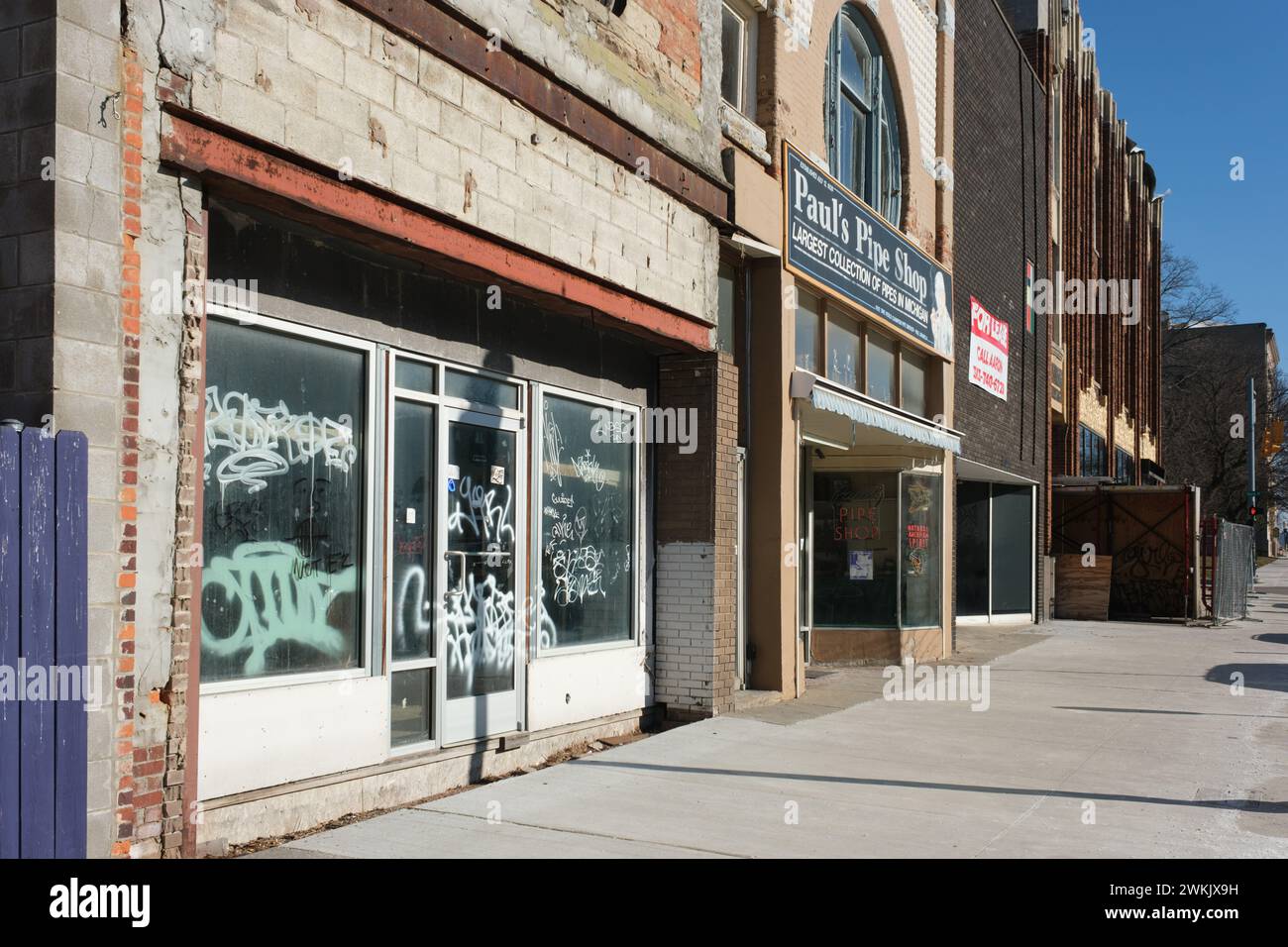 Vetrine su Saginaw Street nel centro di Flint, Michigan USA Foto Stock