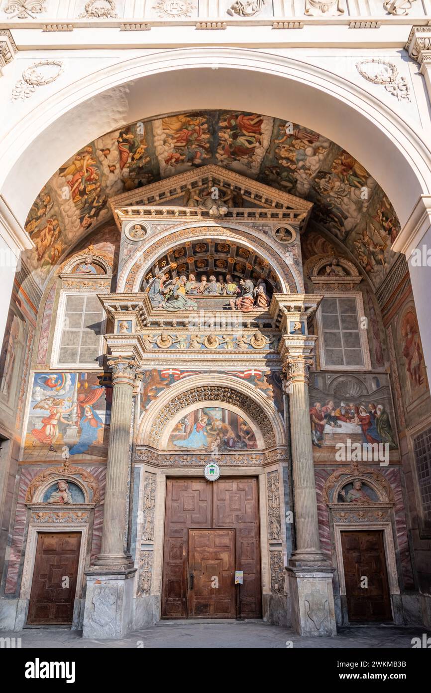 La Cattedrale di Santa Maria Assunta e San Giovanni Battista è una cattedrale cattolica di Aosta, nel nord-ovest dell'Italia Foto Stock