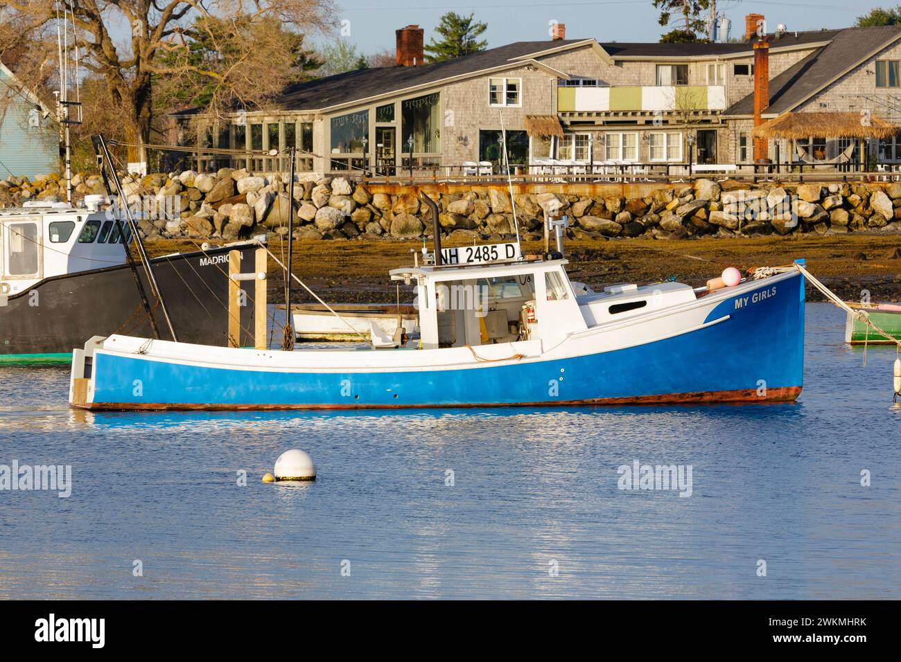 Barche ancorate a Rye Harbor a Rye, New Hampshire, la mattina presto. Foto Stock