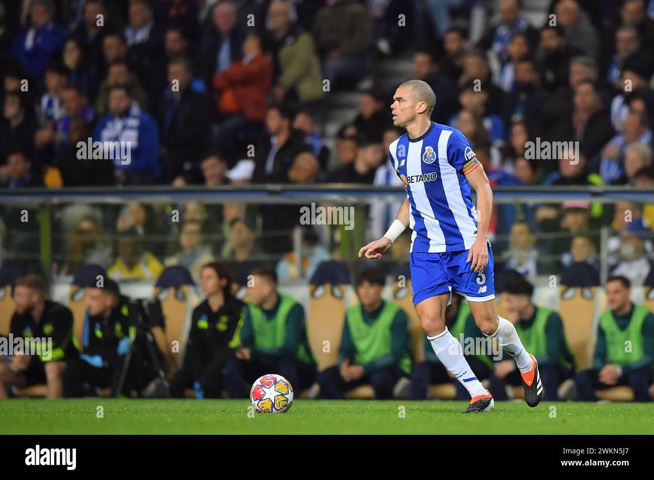 21 febbraio 2024: Dragon Stadium, Porto, Portogallo; Champions League. FC Porto contro Arsenal FC: Pepe di Porto Foto Stock