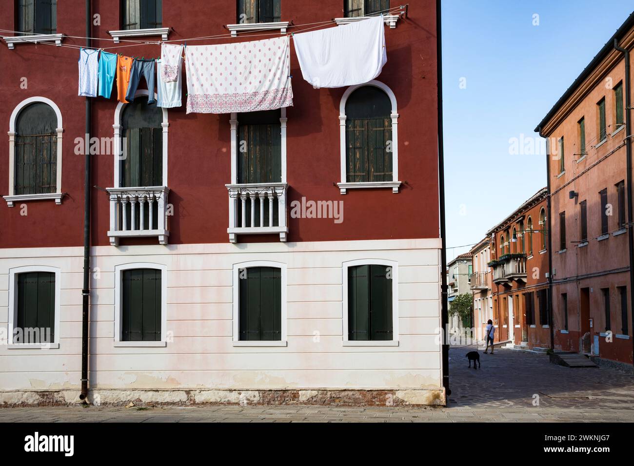 L'isola di Murano è a pochi minuti di vaporetto da Venezia ed è famosa in tutto il mondo per il suo vetro soffiato. Foto Stock