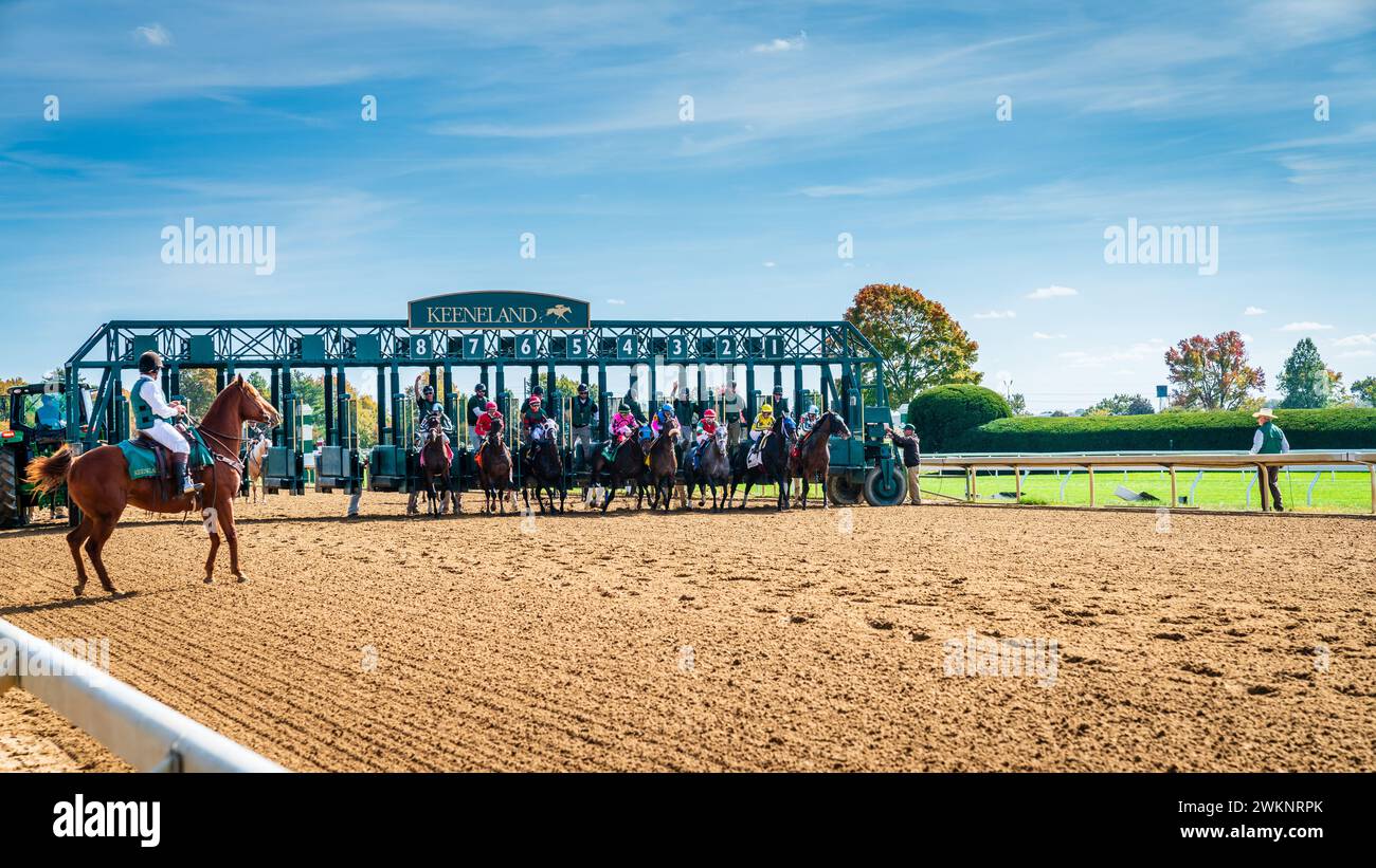 Keeneland, Lexington, Kentucky, 18 ottobre 2023: Evento Keenealand Fall Race Meet, inizio gara 4 Foto Stock