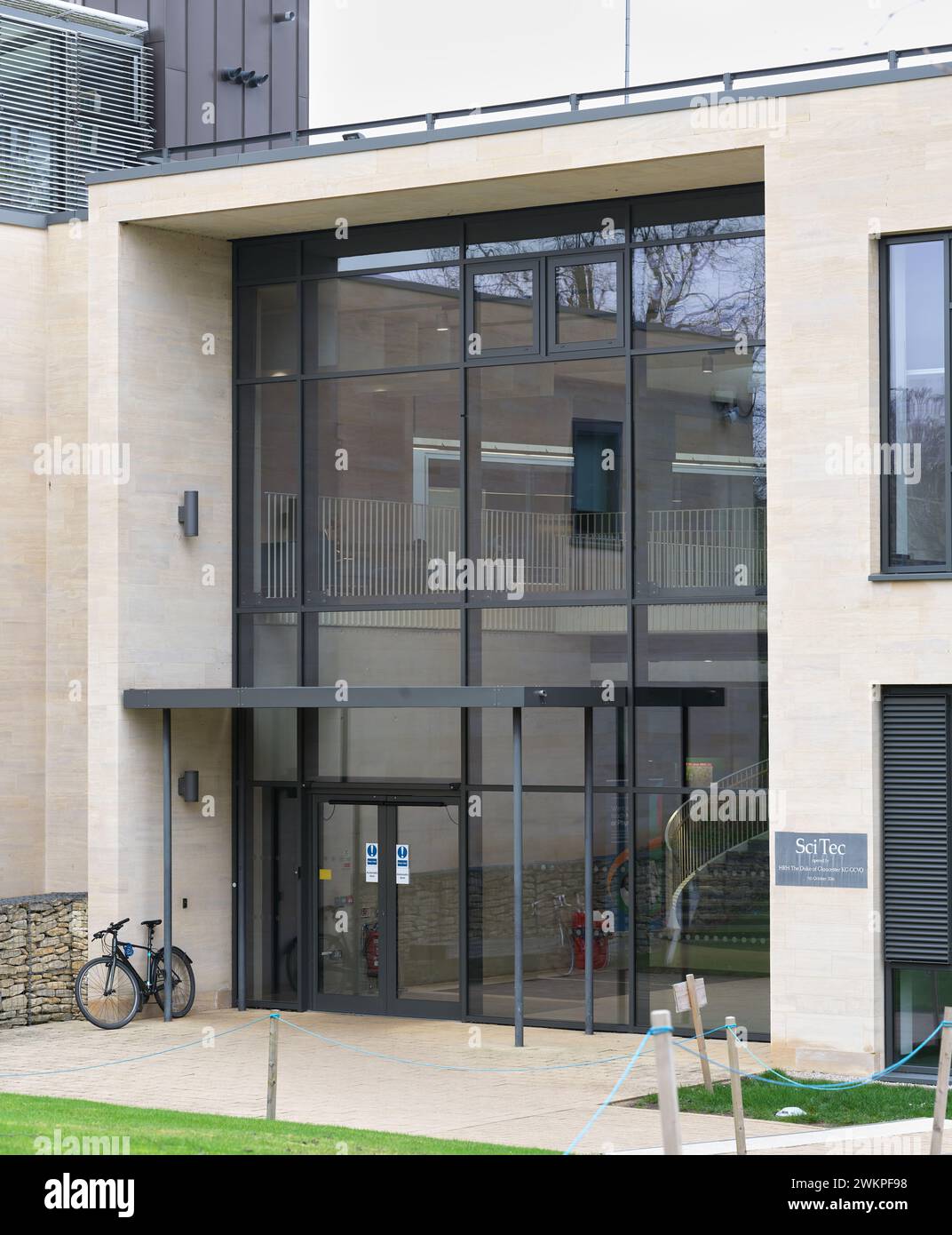 Edificio Sci-Tech a Oundle - Inghilterra - Collegio pubblico (ad es. Privato) 11-18 co-educativo e scuola diurna, fondata nel 1556. Foto Stock