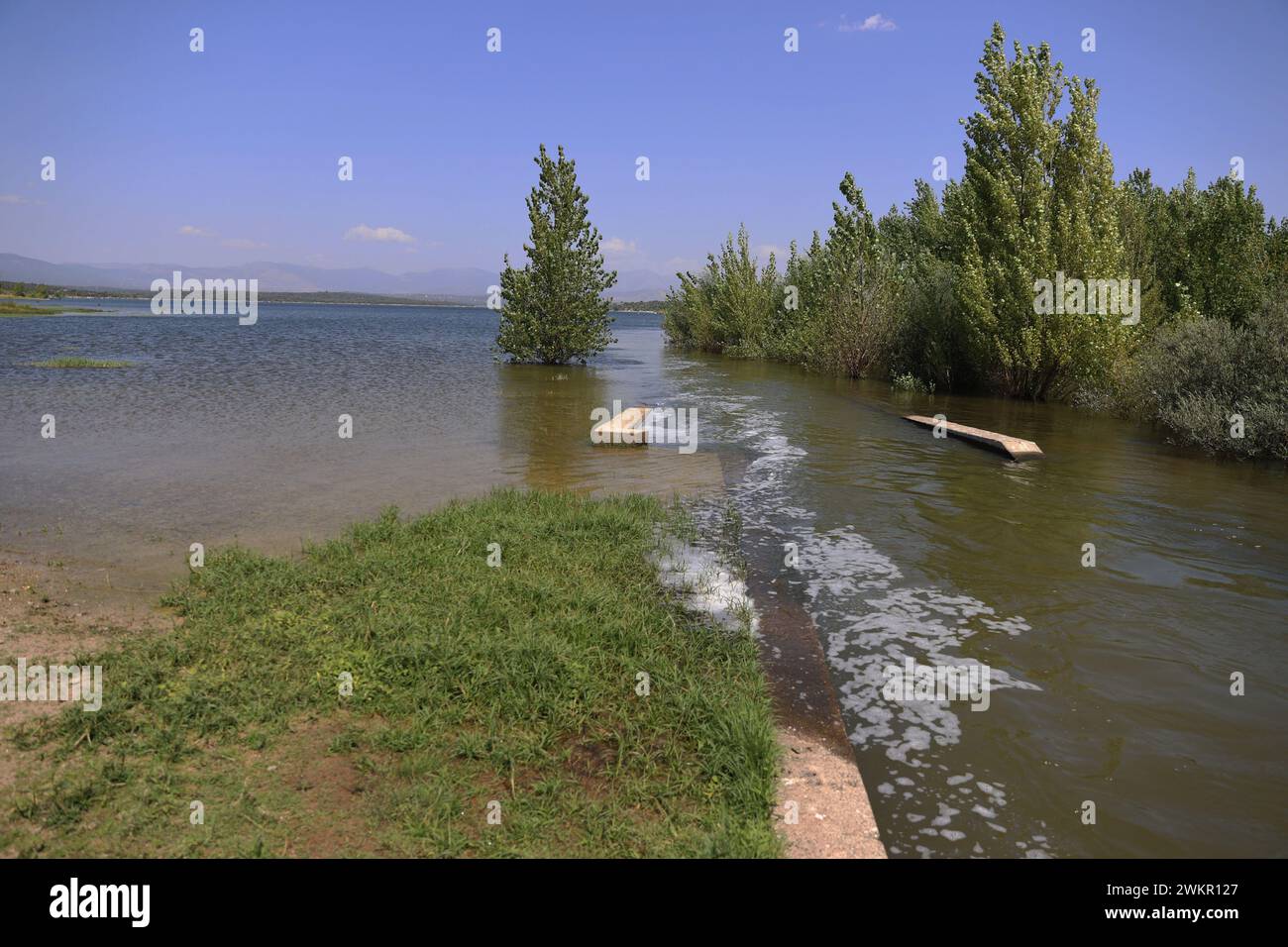 Madrid, 11/08/2022. Situazione idraulica con abbondante acqua nel serbatoio di Valmayor, nell'area settentrionale del CAM. Foto Jaime García. ARCHDC. Crediti: Album / Archivo ABC / Jaime García Foto Stock