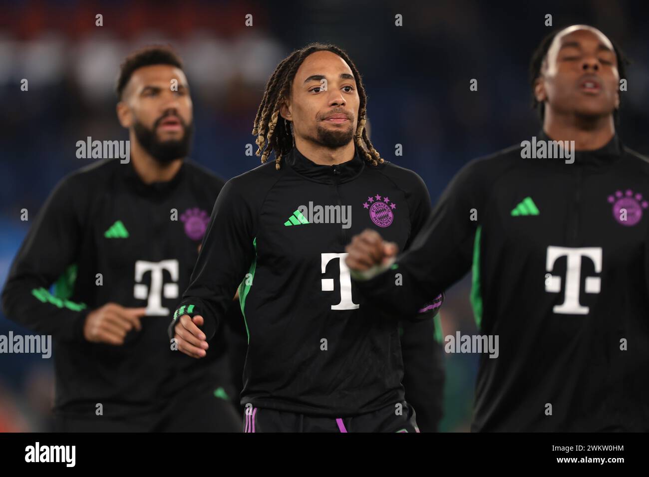 Roma, Italia. 14 febbraio 2024. Eric-Maxim Choupo-Moting, Sacha Boey e Mathys Tel del Bayern Munchen durante il riscaldamento prima della partita di UEFA Champions League all'Olimpico di Roma. Il credito per immagini dovrebbe essere: Jonathan Moscrop/Sportimage Credit: Sportimage Ltd/Alamy Live News Foto Stock