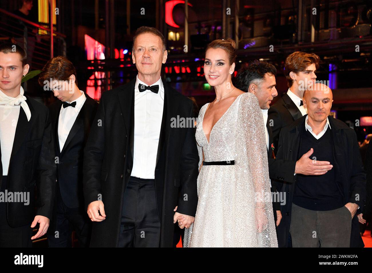 Rocco Siffredi mit Ehefrau Rosa Caracciolo bei der Premiere des Kinofilms 'sette veli' auf der Berlinale 2024 / 74. Internationale Filmfestspiele Berlin im Berlinale Palast. Berlino, 22.02.2024 Foto Stock