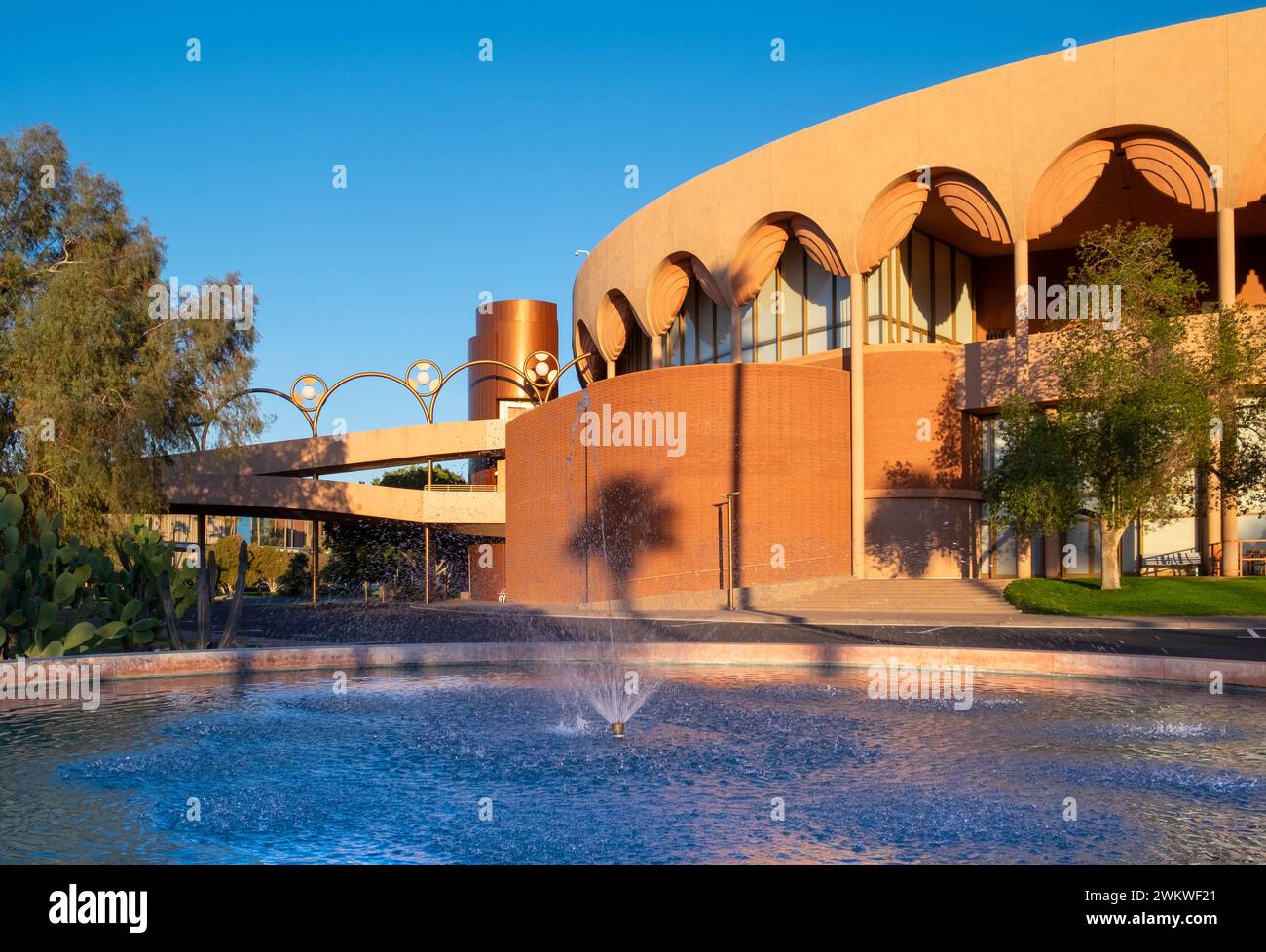Edificio dell'Arizona State University Gammage progettato da Frank Lloyd Wright, Mesa, Phoenix, Arizona, USA Foto Stock