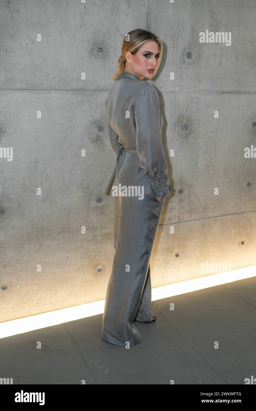 Milano, Italia. 22 febbraio 2024. Moda femminile, Autunno Inverno 2025. Sfilata Emporio Armani - arrivi nella foto: Credito: Agenzia fotografica indipendente/Alamy Live News Foto Stock