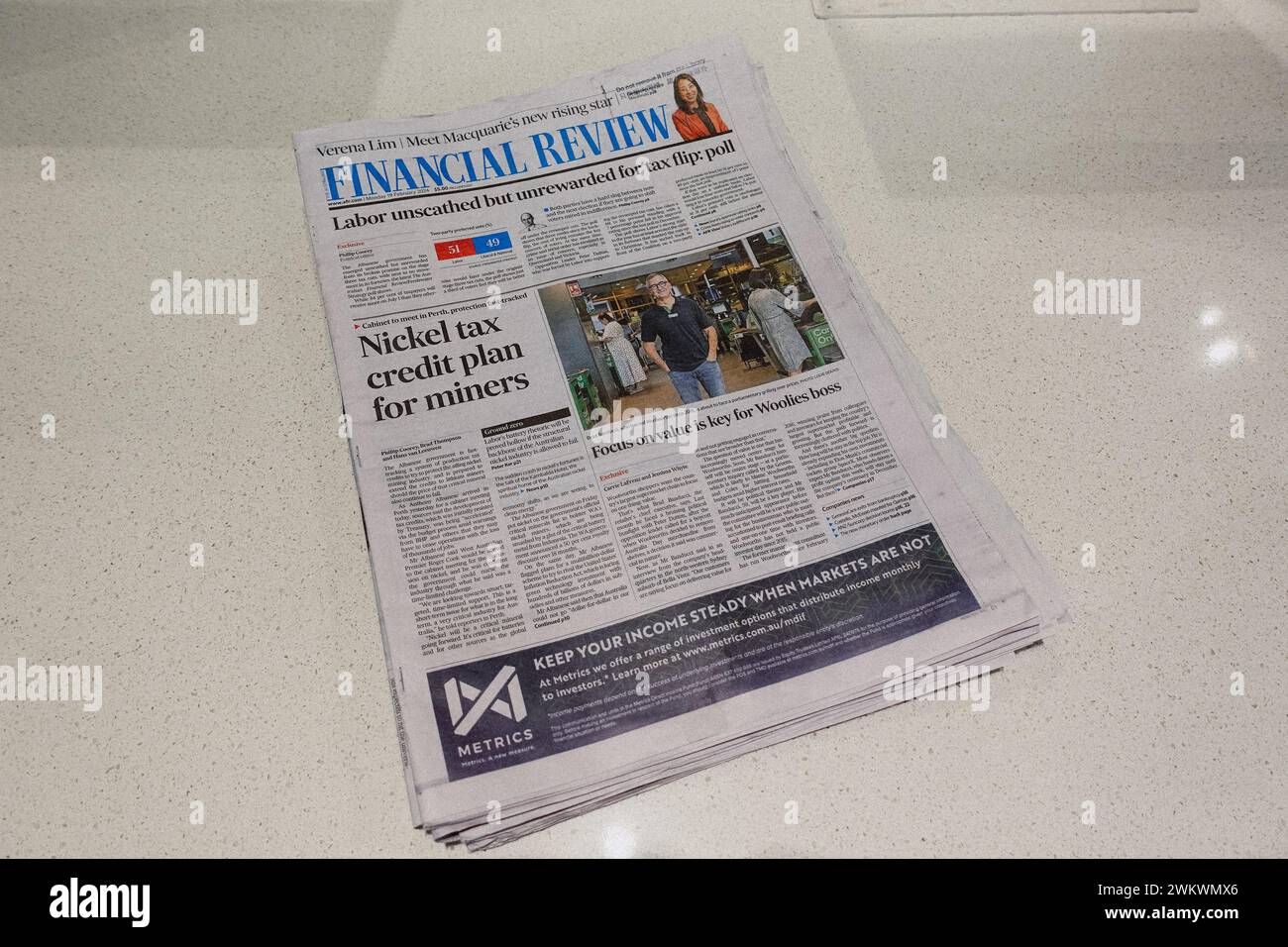 The Financial Review Newspaper in Australia, una pubblicazione di spicco incentrata su notizie finanziarie, economiche ed economiche. Foto Stock