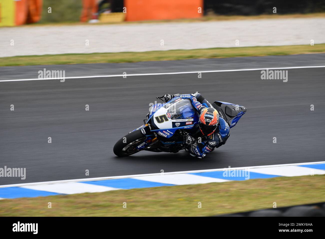 MELBOURNE, AUSTRALIA. 23 febbraio 2024. Philipp Oettl(5) della Germania alla guida della Yamaha YZF R1 per la GMT94 Yamaha al round di apertura del Campionato Mondiale Superbike 2024 sul circuito di Phillip Island. Accreditare Karl Phillipson/Alamy Live News Foto Stock