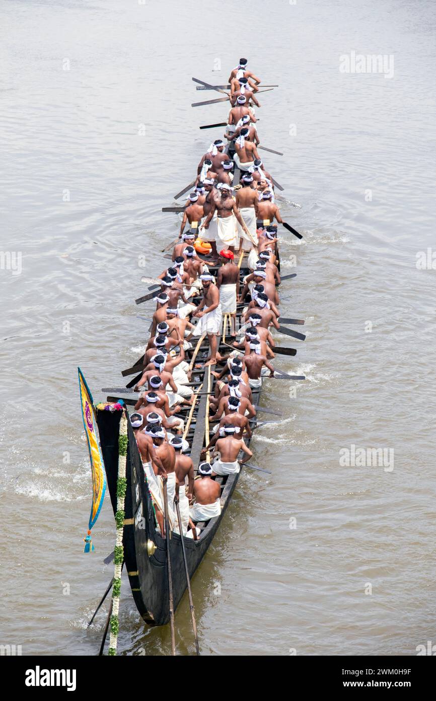 Gara di Snake Boat tradizionale del Kerala Foto Stock