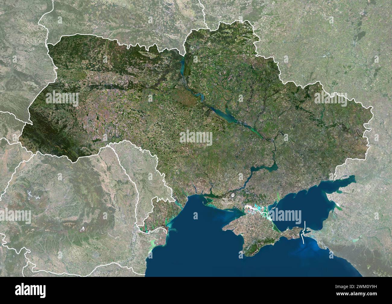 Immagine satellitare a colori dell'Ucraina, con bordi e maschera. Foto Stock