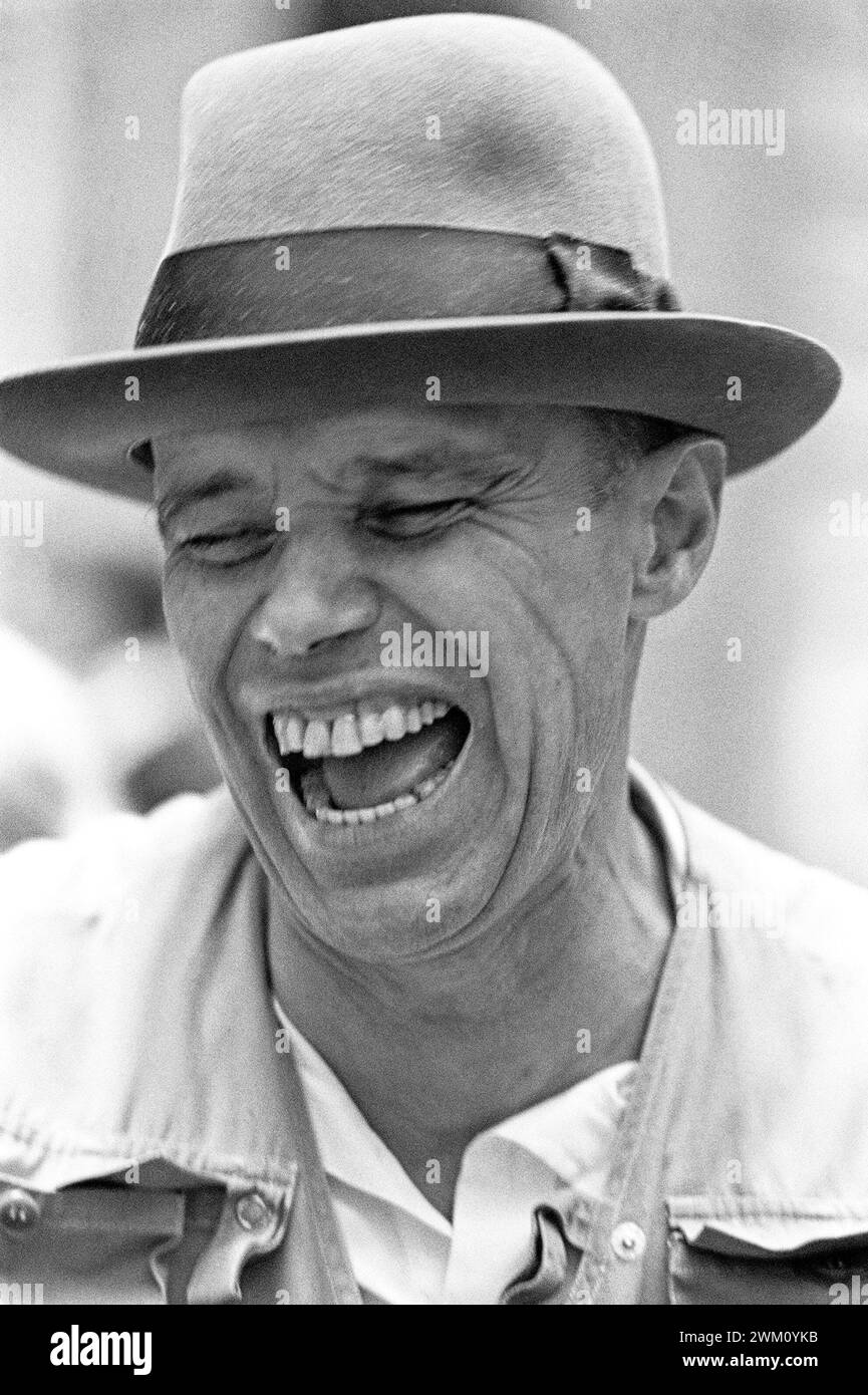 3823149 Joseph Beuys; (add.info.: artista tedesco Joseph Beuys, Biennale di Venezia 1981 / Joseph Beuys, artista, Biennale d'arte di Venezia 1981); © Marcello Mencarini. Tutti i diritti riservati 2024. Foto Stock 3823149 Joseph Beuys; (add.info.: artista tedesco Joseph Beuys, Biennale di Venezia 1981 / Joseph Beuys, artista, Biennale d'arte di Venezia 1981); © Marcello Mencarini. Tutti i diritti riservati 2024. Foto Stock
