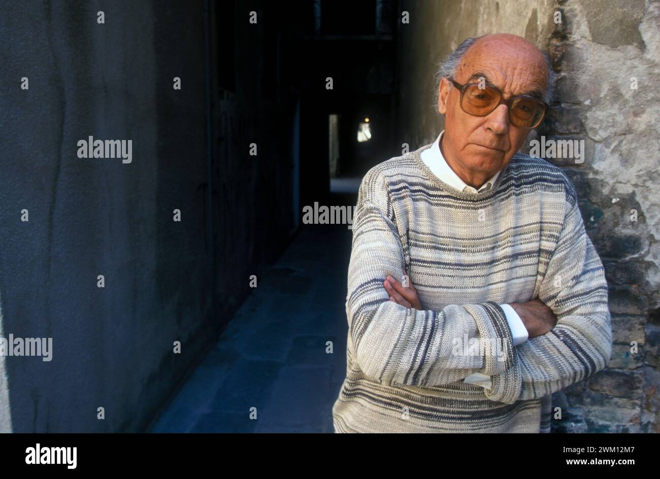 3826706 José Saramago; (add.info.: Venezia, 1999. Scrittore portoghese José Saramago / Venezia, 1999. Lo scrittore portoghese José Saramago); © Marcello Mencarini. Tutti i diritti riservati 2024. Foto Stock