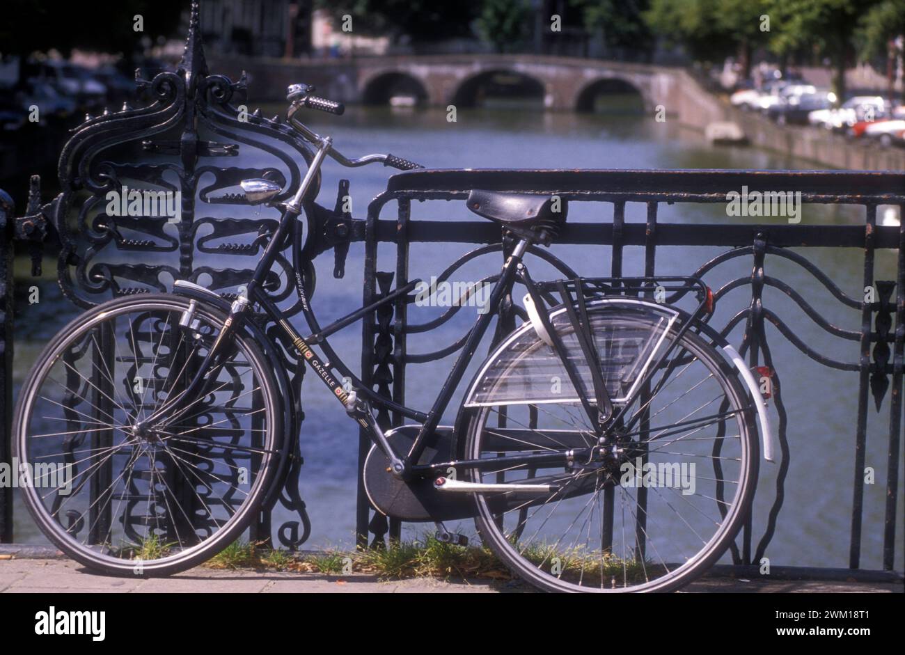 4065380 AMSTERDAM, biciclette; (add.info.: Amsterdam 1987 AMSTERDAM, biciclette); © Marcello Mencarini. Tutti i diritti riservati 2024. Foto Stock
