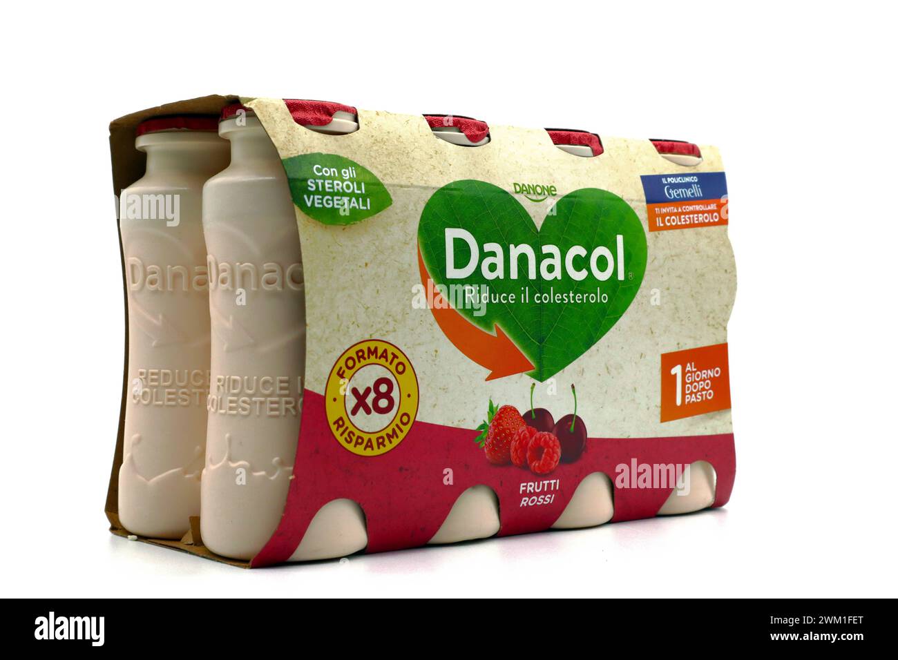 Flaconi Danacol con latte a basso contenuto di grassi arricchiti con steroli vegetali che riducono il colesterolo nel sangue. Danacol è un marchio della società benefica Danone Nutricia S.p.A. Foto Stock
