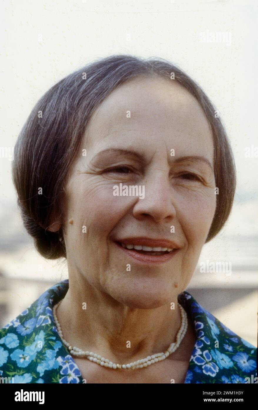 4069066 politica italiana del Partito Comunista Nilde Iotti, la prima donna a diventare presidente della camera dei deputati per tre legislature consecutive dal 1979 al 1992 (circa 1990) (foto); (add.info.: Nilde Iotti, membro del partito Comunista Italiano (PCI) e prima donna presidente della camera dei deputati per tre legislatura consecutiva, dal 1979 al 1992 (1990 circa); © Marcello Mencarini. Tutti i diritti riservati 2024. Foto Stock