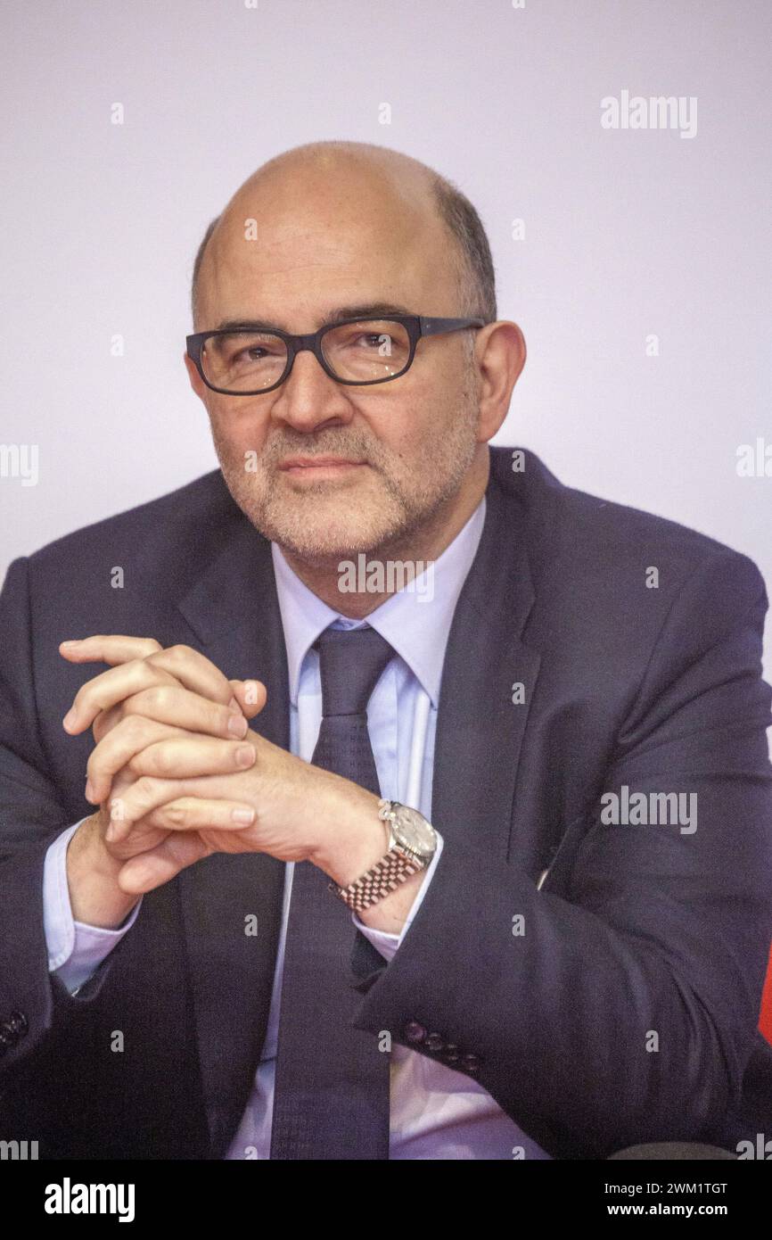 MME4723799 Parigi, 2015 - Pierre Moscovici, Commissario europeo per gli affari economici e finanziari/Parigi, 2015 - Pierre Moscovici, Commissario europeo per gli affari economici e finanziari -; (add.info.: Parigi, 2015 - Pierre Moscovici, Commissario europeo per gli affari economici e finanziari/Parigi, 2015 - Pierre Moscovici, Commissario europeo per gli affari economici e finanziari -); © Marcello Mencarini. Tutti i diritti riservati 2024. Foto Stock