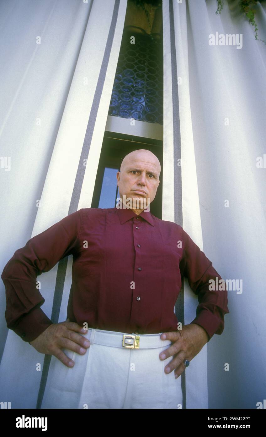 MME4766860 Lido di Venezia, Mostra del Cinema di Venezia 1984. L'attore Fernando Briamo, protagonista del film “” Claretta”” nel ruolo di Benito Mussolini, diretto da Pasquale Squitieri/Lido di Venezia, Mostra del Cinema di Venezia 1984. L'attore Fernando Briamo, protagonista del film “” Claretta” nel ruolo di Benito Mussolini, diretto da Pasquale Squitieri -; (add.info.: Lido di Venezia, Mostra del Cinema di Venezia 1984. L'attore Fernando Briamo, protagonista del film “” Claretta”” nel ruolo di Benito Mussolini, diretto da Pasquale Squitieri/Lido di Venezia, Mostra del Cinema di Venezia 1984. L'attore Ferna Foto Stock