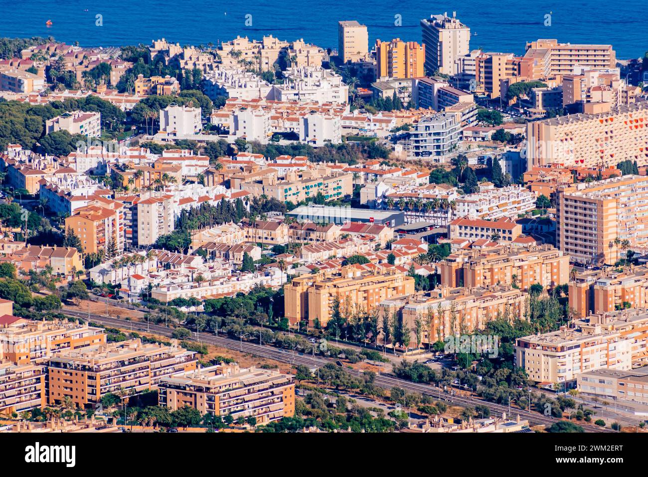 Vista della zona di Montemar-la carihuela, Torremolinos, dal punto panoramico del Monte Calamorro. Benalmádena, Málaga, Andalucía, Spagna, Europa Foto Stock