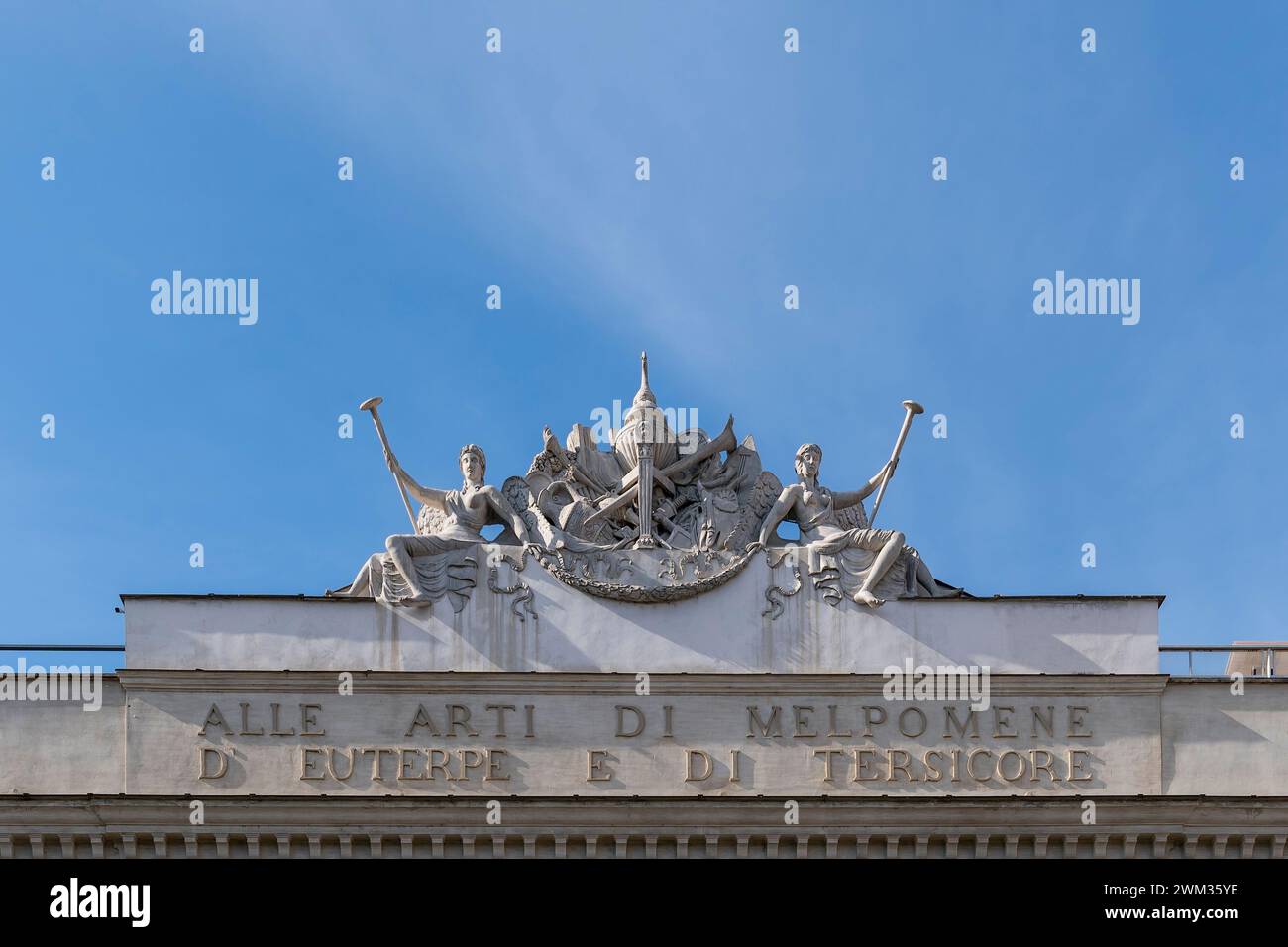 Teatro Argentina, famoso teatro storico del XVIII secolo e teatro dell'opera. Largo di Torre Argentina, Roma, Italia, Europa, Unione europea. Copia spazio Foto Stock