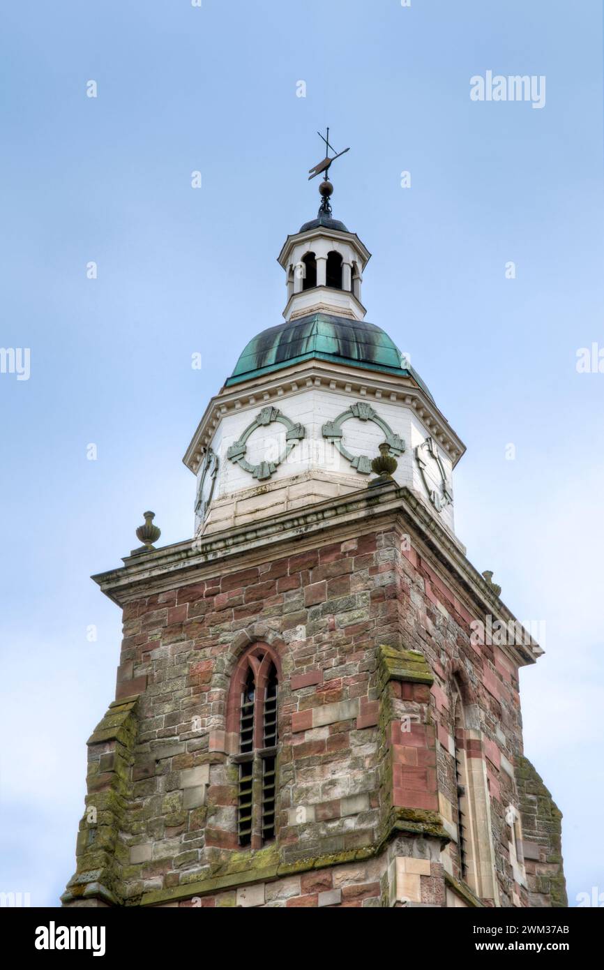 Primo piano della torre della chiesa di Pepperpot, ora utilizzata come centro storico a Upton upon Severn, Worcestershire, Midlands, Inghilterra, Regno Unito, ho preso io Foto Stock