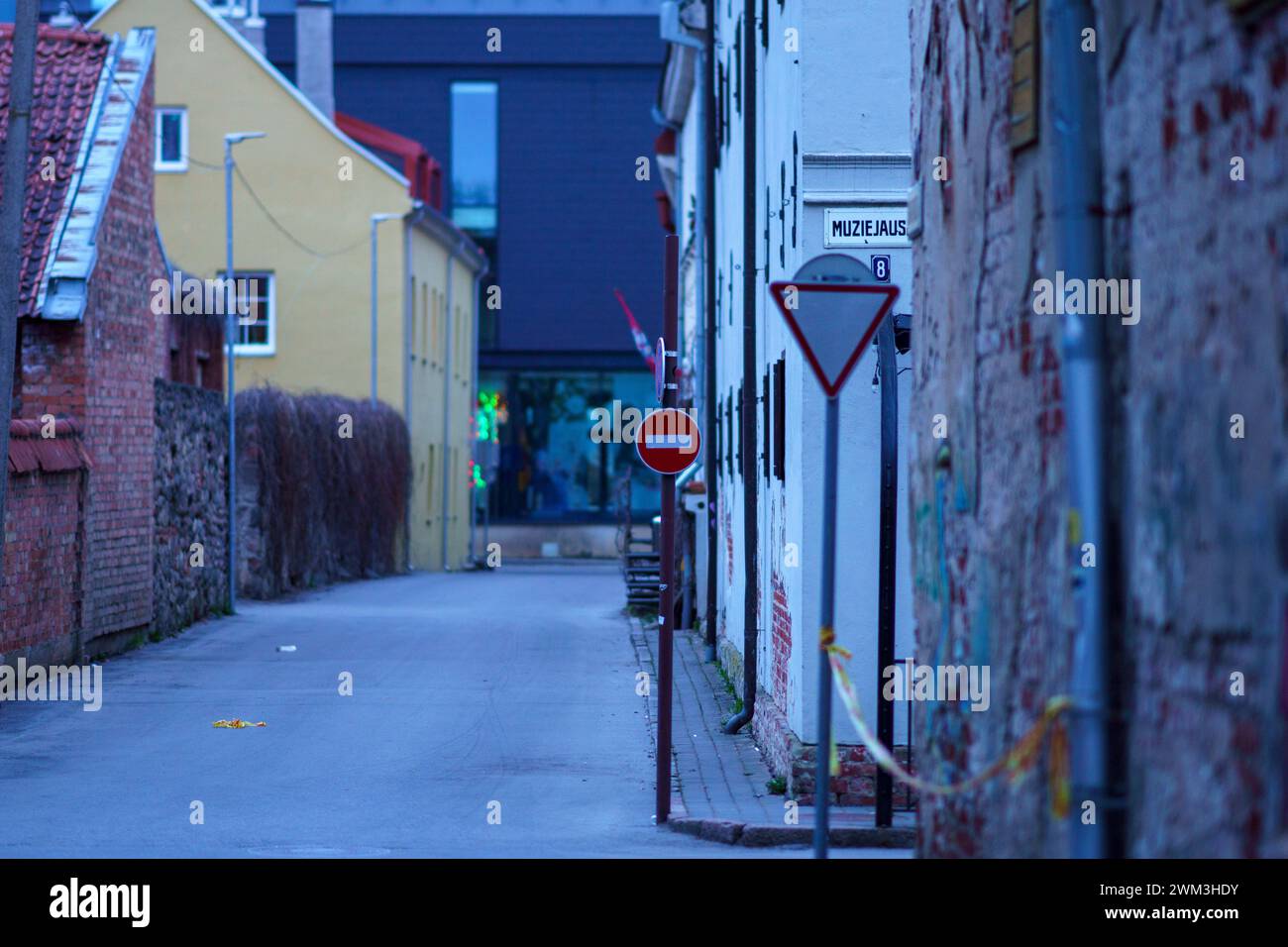 Il paesaggio della città vecchia di Kaunas in serata Foto Stock