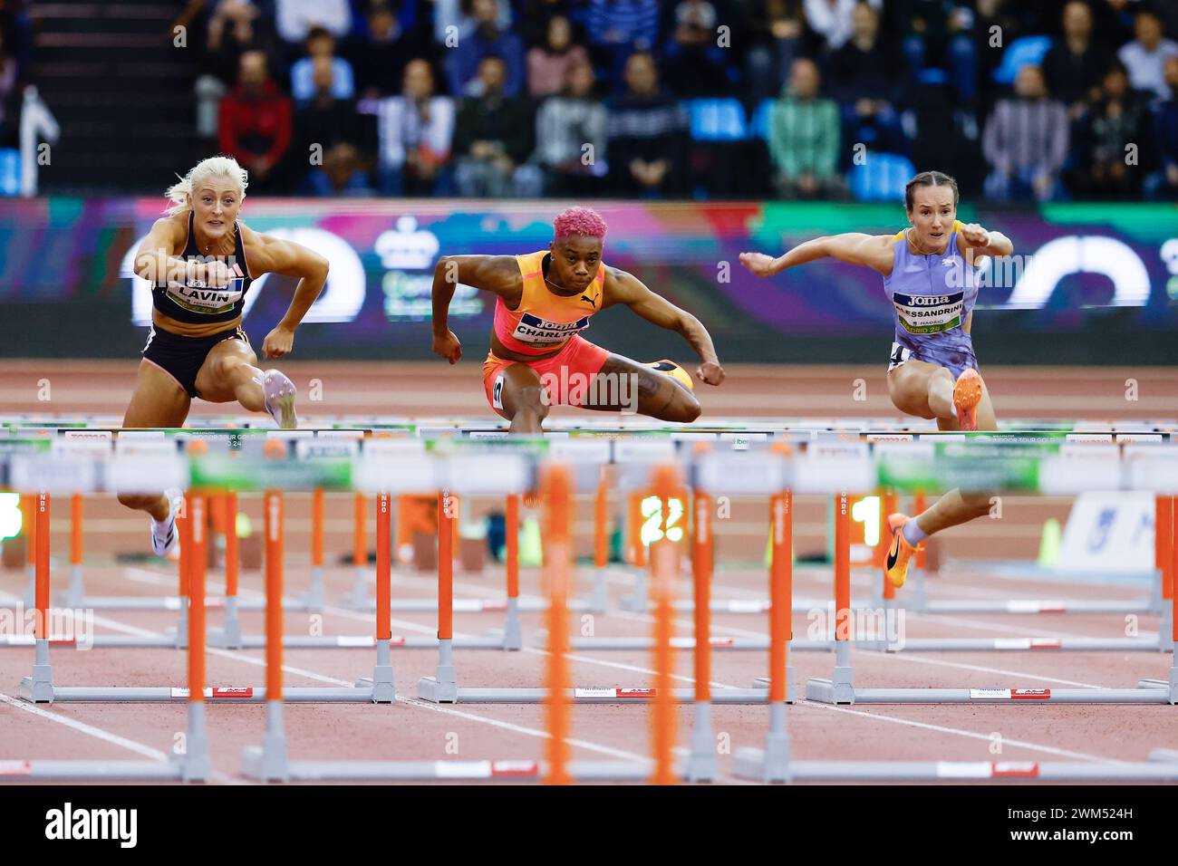 Devynne Charlton (BAH) gareggia nei 60 m ostacoli - Heat 2 Women Final durante il World Athletics Indoor Tour Gold Madrid 24 il 23 febbraio 2024 al Polideportivo Gallur di Madrid, Spagna Foto Stock