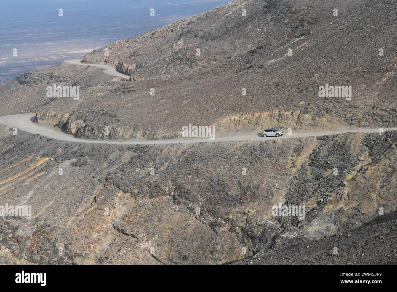 Fuerteventura ist eine Kanarische Insel im Atlantischen Ozean, rund 120 km westlich der marokkanischen Küste. SIE ist nach Teneriffa die zweitgrösste Insel der Kanaren. Ihre Hauptstadt e Puerto del Rosario. Dort befindet sich der internationale Flughafen von Fuerte. MIT Lanzarote und Gran Canaria gehört Fuerteventura zur spanischen Provinz Las Palmas. Foto: Mirador de Cofete *** Fuerteventura è un'isola delle Canarie nell'Oceano Atlantico, a circa 120 chilometri ad ovest della costa marocchina e' la seconda isola più grande delle Isole Canarie dopo Tenerife la sua capitale è Puerto del Rosario F. Foto Stock