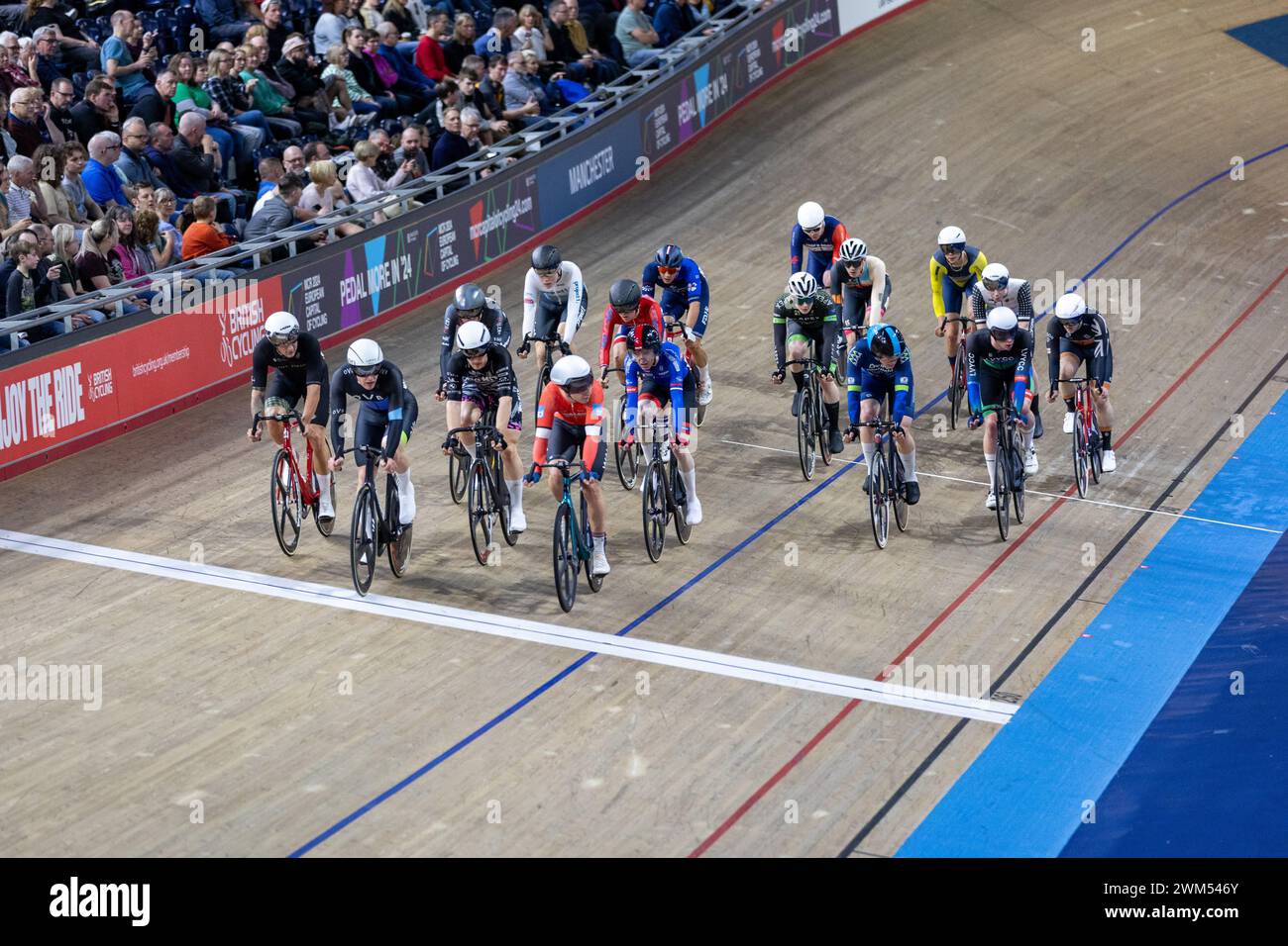 British National Track Championships 2024, National Cycling Centre, Manchester, 24 febbraio 2024, qualificazione alla corsa a punti maschile, credito: Aaron Badkin/Alamy Live News Foto Stock