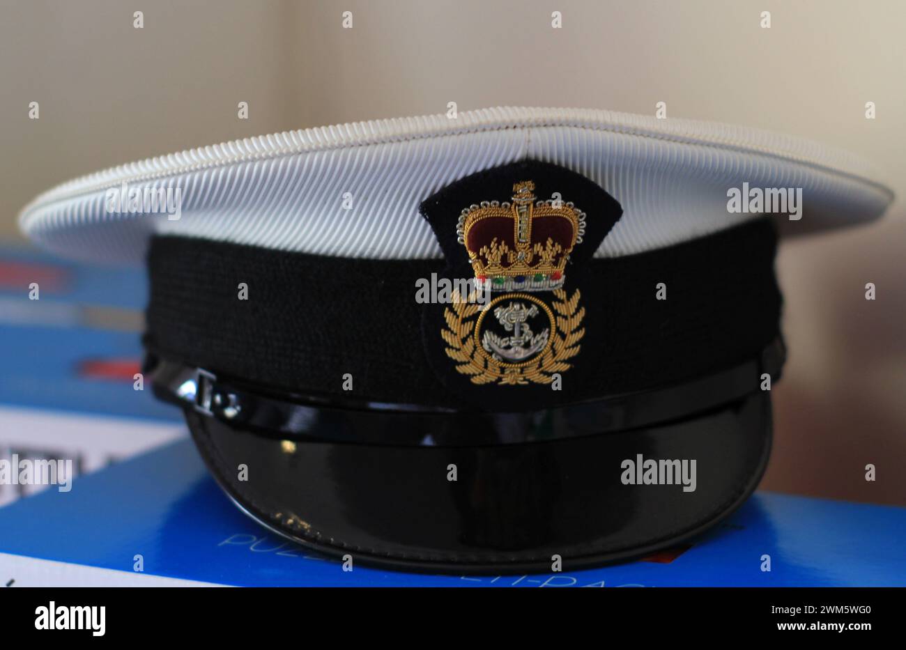 Cappelli della Royal Navy britannica Foto Stock