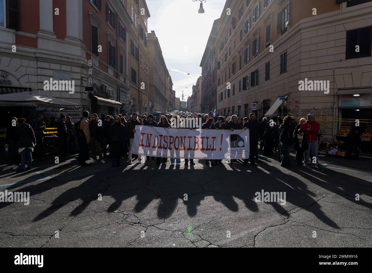 Roma, Italia. 24 febbraio 2024. Dimostrazione nel quartiere San Lorenzo a Roma per difendere la palestra Popolare San Lorenzo (immagine di credito: © Matteo Nardone/Pacific Press via ZUMA Press Wire) SOLO USO EDITORIALE! Non per USO commerciale! Foto Stock