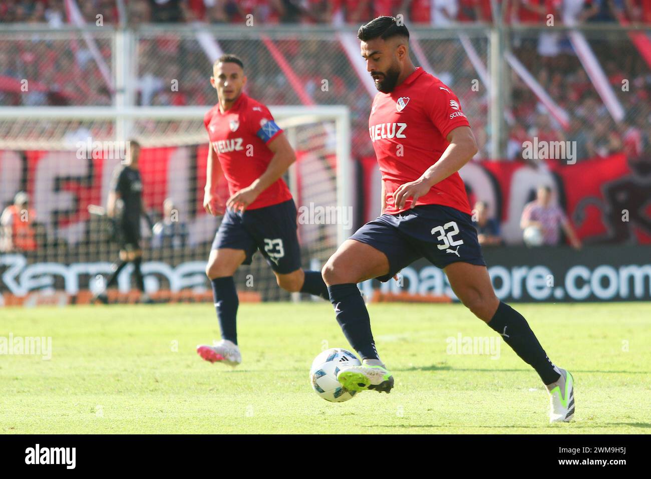 Buenos Aires, Argentina. 24 febbraio 2024. Alexis Canelo dell'Independiente durante la partita del 7° turno della Liga Profesional de Fútbol argentina allo Stadio Ricardo Bochini ( crediti: Néstor J. Beremblum/Alamy Live News Foto Stock