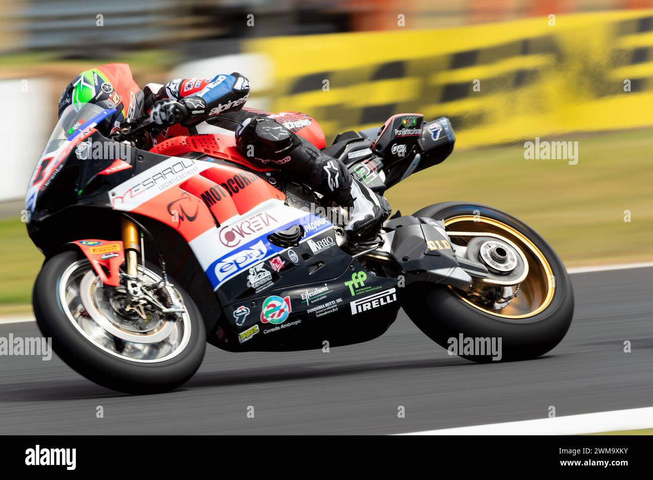 Phillip Island, Australia, 25 febbraio 2024. Michael Ruben Rinaldi dell'Italia sul Team Motocorsa Racing Ducati Panigale V4R durante i Campionati Mondiali Australiani Motul FIM Superbike al Phillip Island Grand Prix Circuit il 25 febbraio 2024 a Phillip Island, Australia. Crediti: Dave Hewison/Speed Media/Alamy Live News Foto Stock