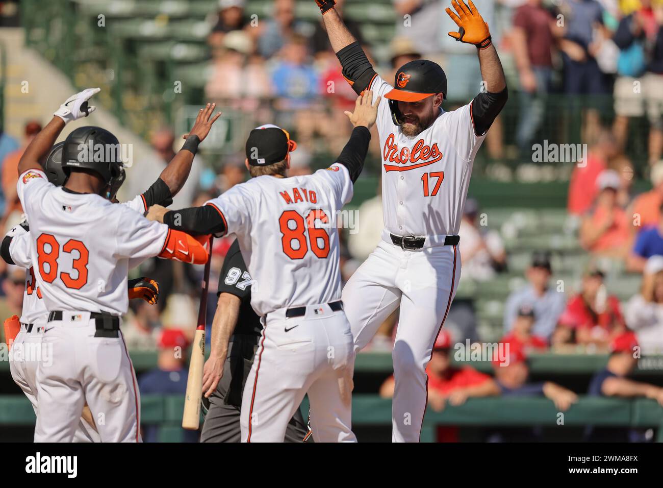 Sarasota FL USA; l'esterno destro dei Baltimore Orioles batte homer al centro sinistro durante una partita di allenamento primaverile della MLB contro i Boston Red Foto Stock