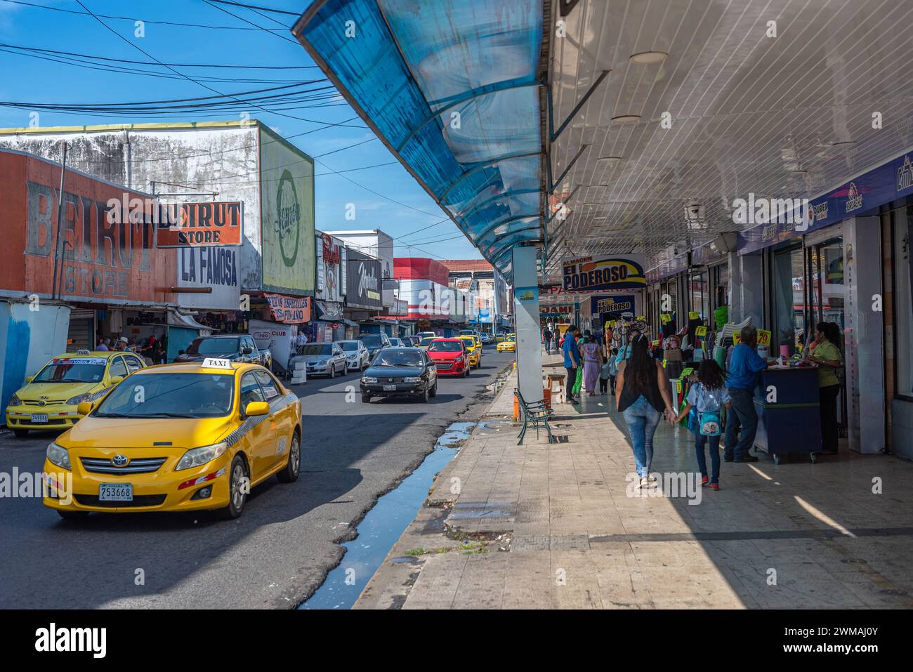 Negozi e venditori ambulanti a David, Chiriqui, Panama Foto Stock