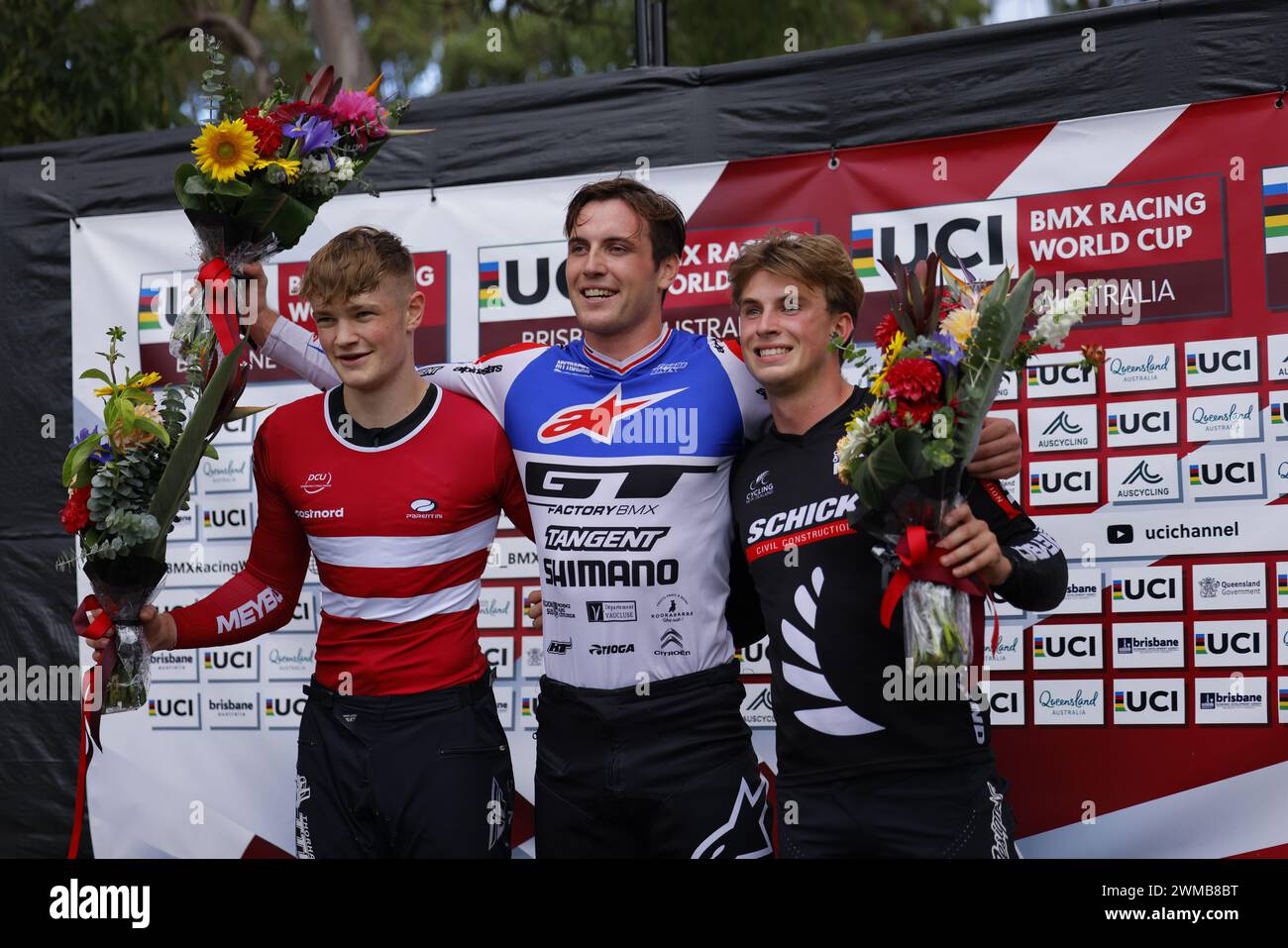 Brisbane, Australia. 25 febbraio 2024. Oliver Moran, Marcus Leth e Bennett Greenough durante l'intervista post gara dopo il quarto round della UCI BMX Racing World Cup maschile Under 23 presso lo Sleeman Sports Complex. Crediti: Matthew Starling / Alamy Live News Foto Stock