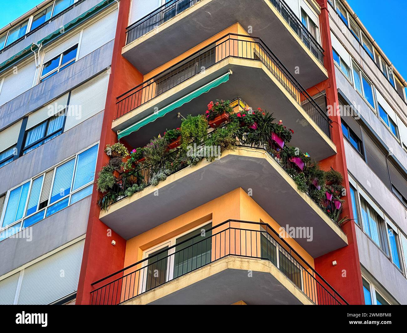 Casa giardino in un balcone, Alicante, Spagna Foto Stock